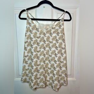 LOFT  Medium women’s spaghetti strap tank top!☀️
